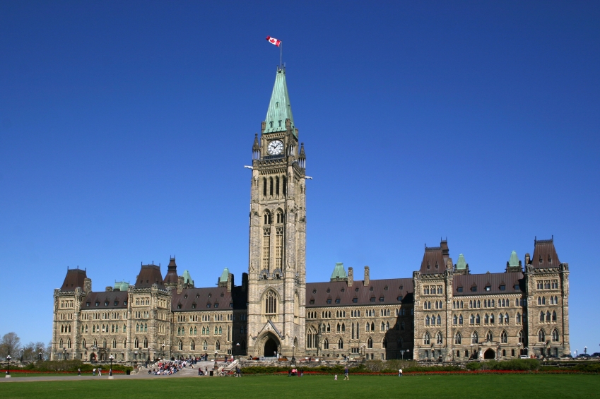 http://www.canada-maps.org/ontario/images/canadian-parliament-building.jpg